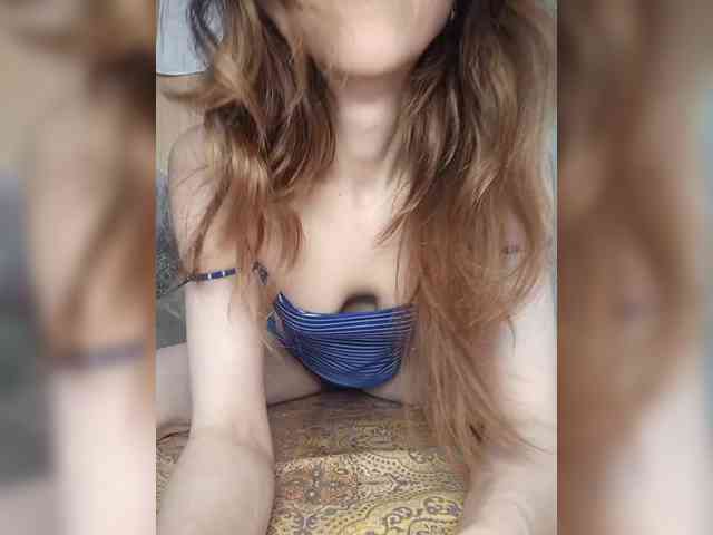 Your-Peachy-Dream webcam