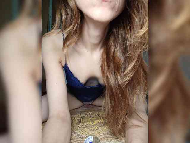 Your-Peachy-Dream webcam