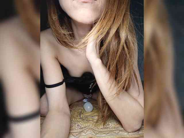Your-Peachy-Dream webcam