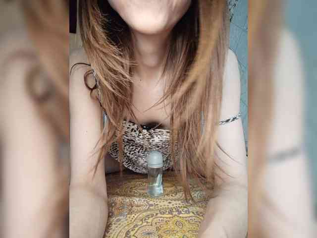 Your-Peachy-Dream webcam