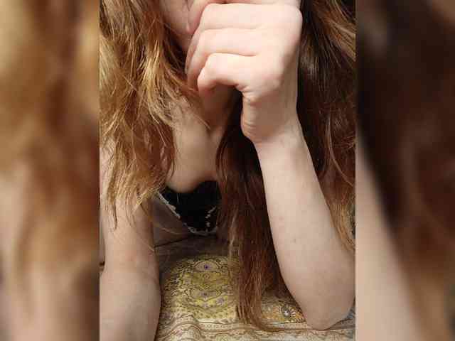Your-Peachy-Dream webcam