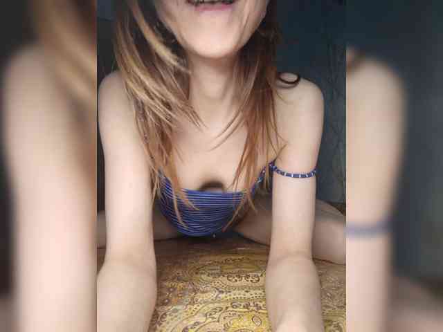 Your-Peachy-Dream webcam
