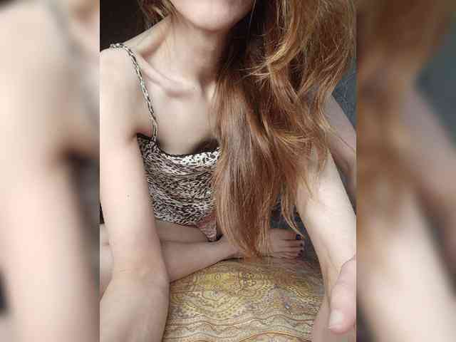 Your-Peachy-Dream webcam