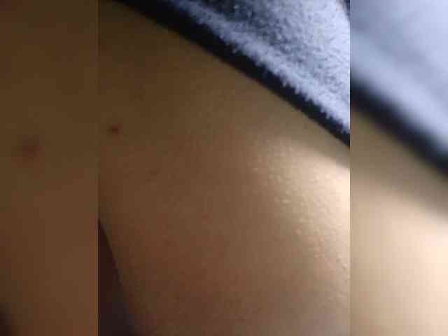 Your-Peachy-Dream webcam