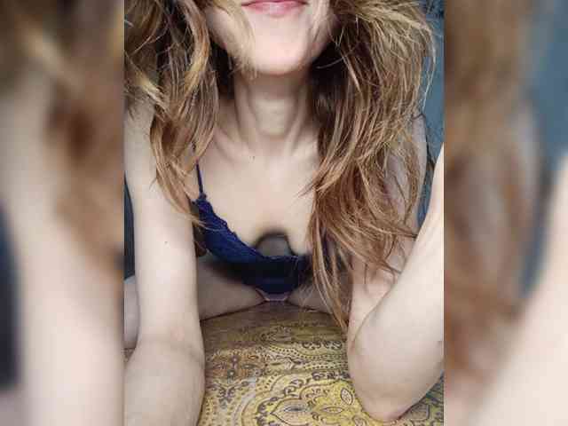 Your-Peachy-Dream webcam