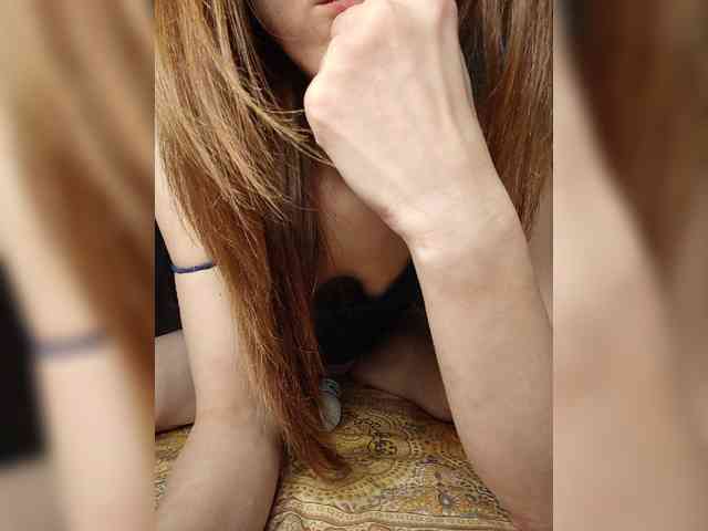 Your-Peachy-Dream webcam