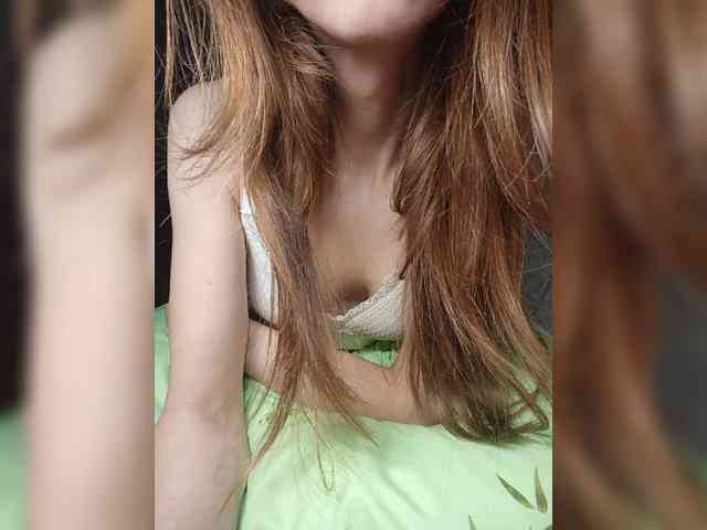 Your-Peachy-Dream webcam