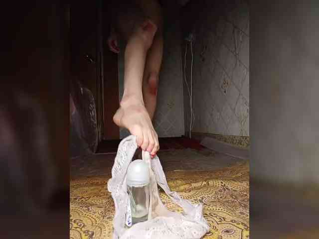 Your-Peachy-Dream webcam