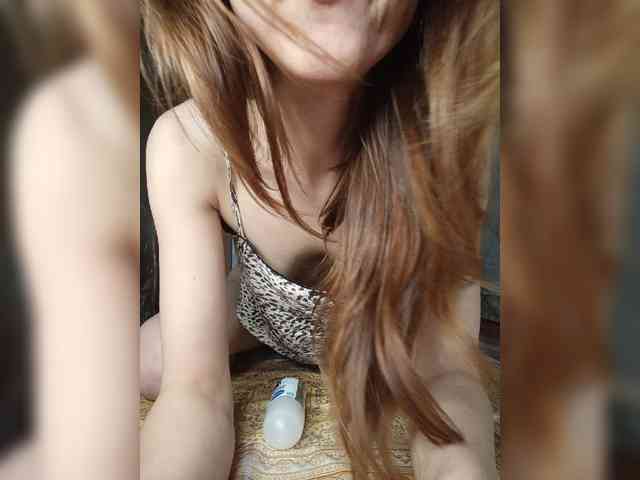 Your-Peachy-Dream Sex Cam Show