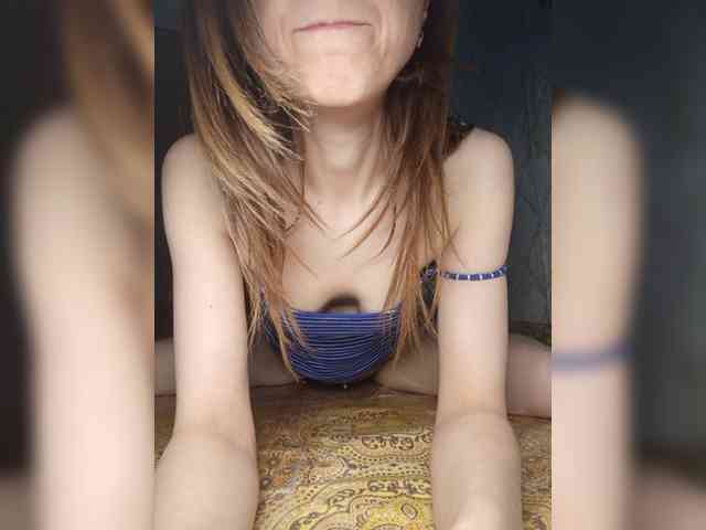 Your-Peachy-Dream webcam