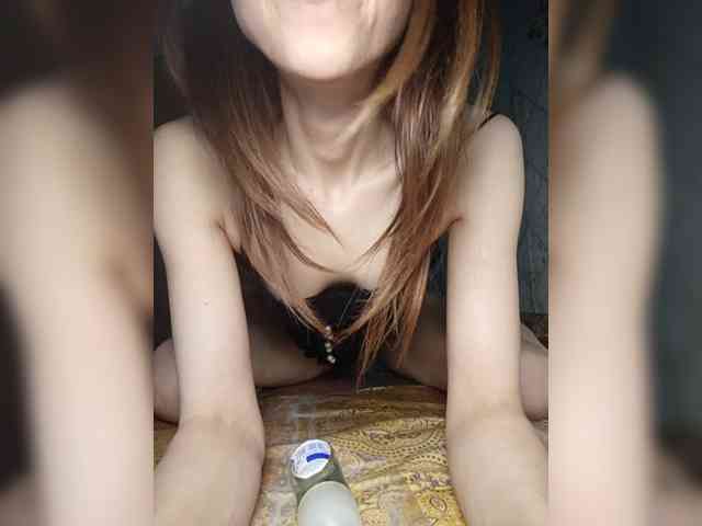 Dieses Model ist jetzt live. Your-Peachy-Dream