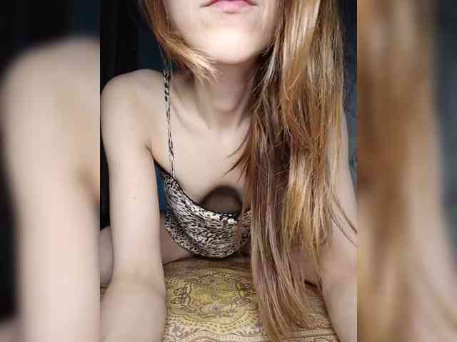 Your-Peachy-Dream webcam