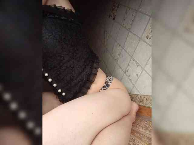 Your-Peachy-Dream webcam