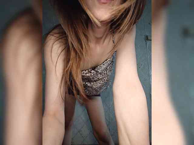 Your-Peachy-Dream webcam