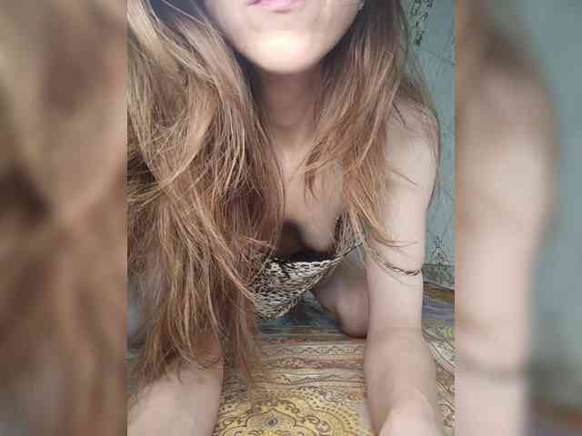 Your-Peachy-Dream webcam
