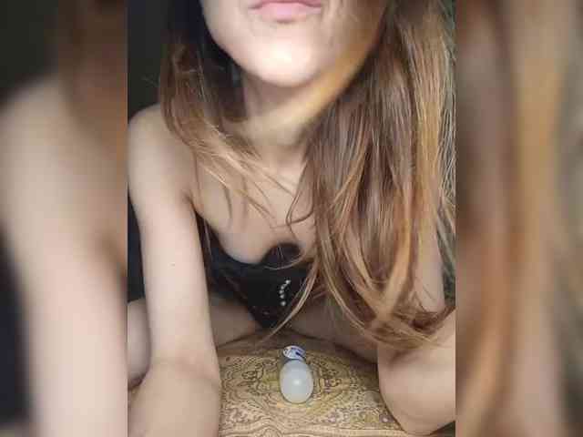 Your-Peachy-Dream webcam