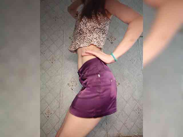 Your-Peachy-Dream webcam