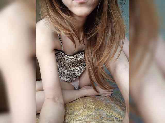 Your-Peachy-Dream webcam