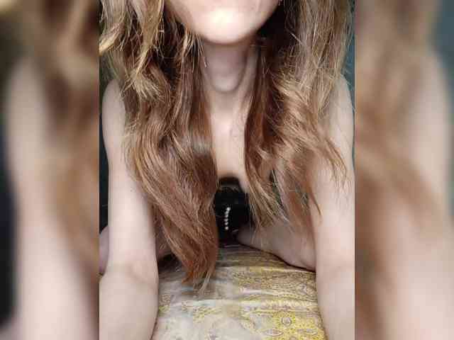 Your-Peachy-Dream webcam