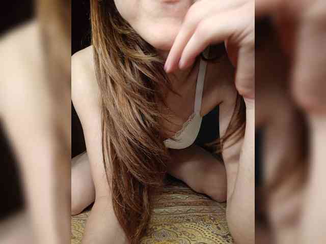 Your-Peachy-Dream webcam