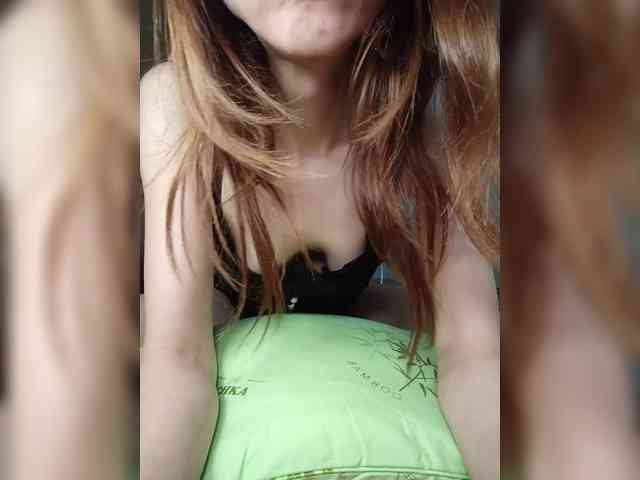 Your-Peachy-Dream webcam
