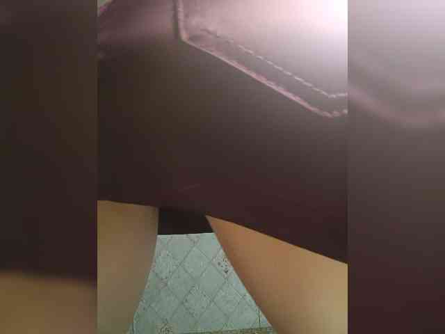 Your-Peachy-Dream webcam