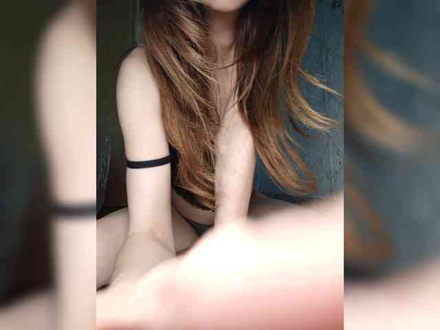 Your-Peachy-Dream webcam