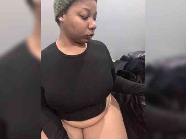 Modella: Desiniah