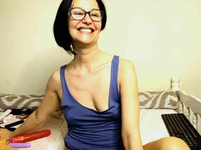 Jasmmine74 webcam