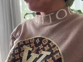 EmilyLeah Porn Show