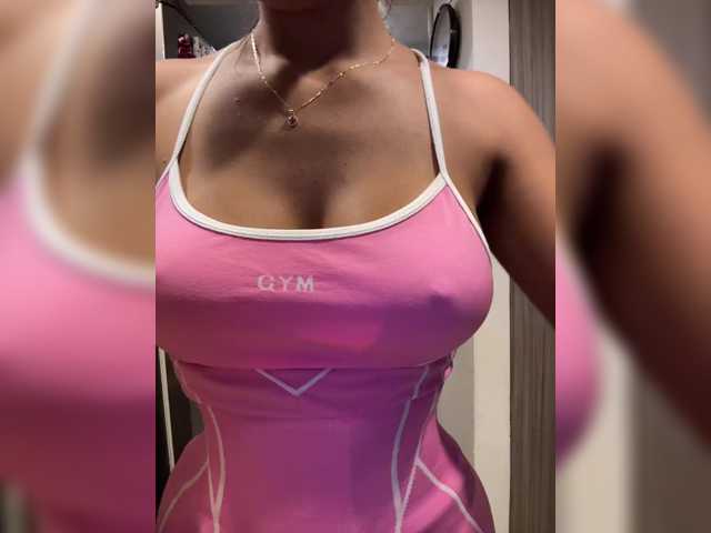 EmilyLeah live cam on BongaCams