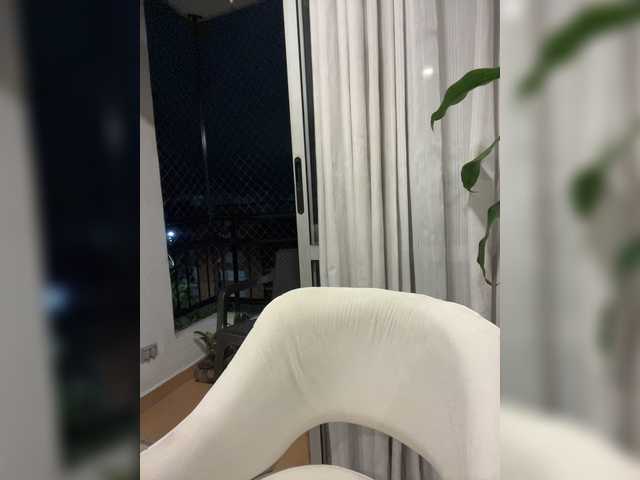 EmilyLeah live cam on BongaCams