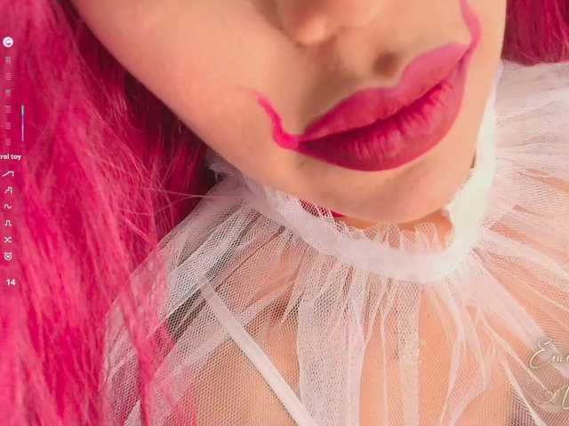 EmilyLeah live cam on BongaCams