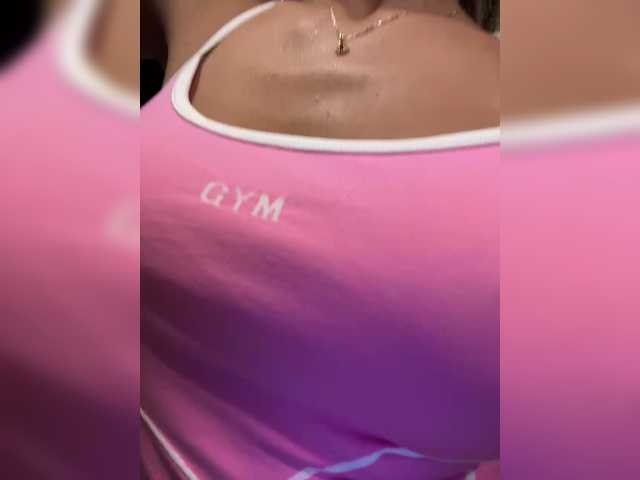 EmilyLeah live cam on BongaCams