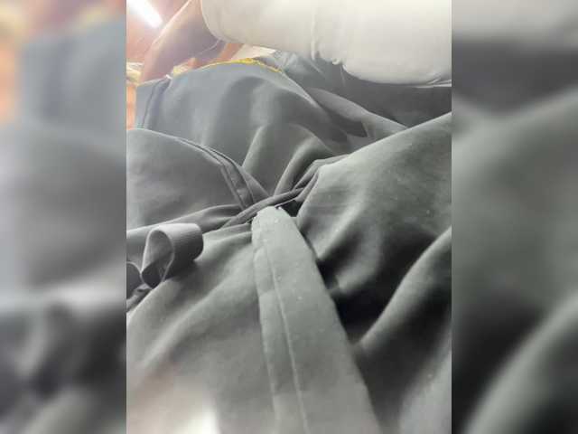 EmilyLeah's BongaCams show and profile