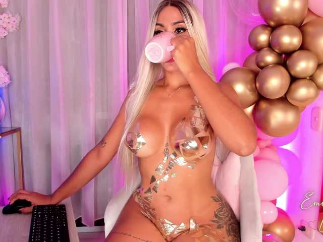 EmilyLeah live cam on BongaCams