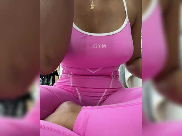 EmilyLeah live cam on BongaCams