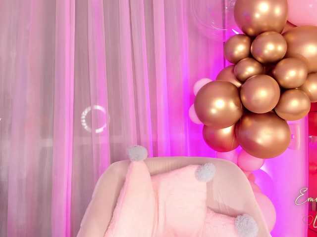 EmilyLeah live cam on BongaCams
