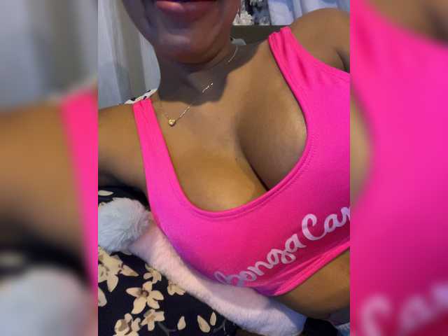EmilyLeah live cam