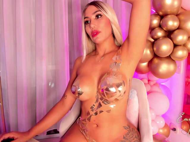 EmilyLeah live cam on BongaCams