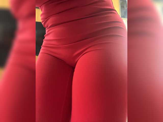 EmilyLeah live cam on BongaCams