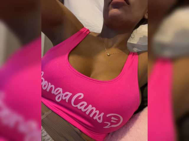 EmilyLeah live cam