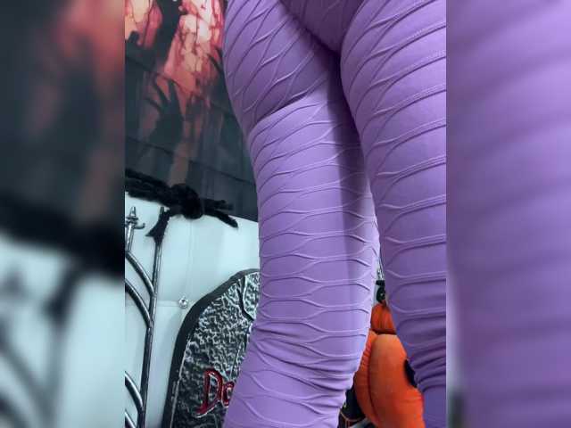 EmilyLeah live cam on BongaCams