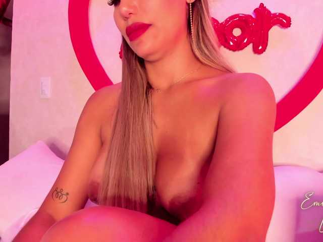 EmilyLeah live cam on BongaCams