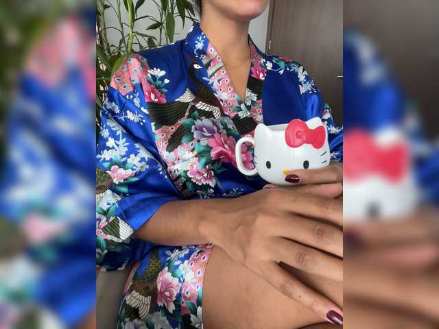 EmilyLeah live cam on BongaCams
