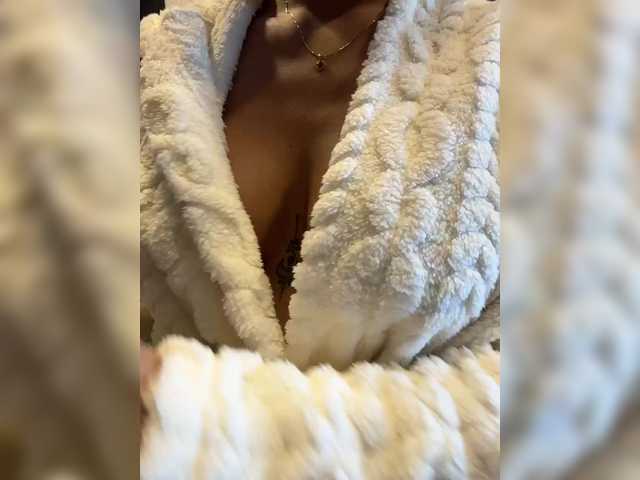 emilyleah live sex show
