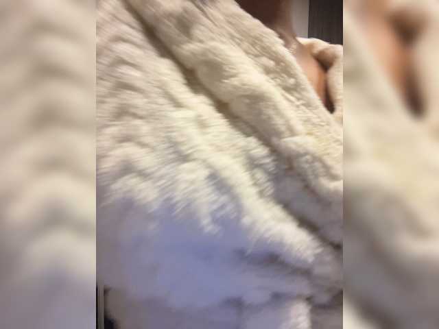 EmilyLeah live cam on BongaCams