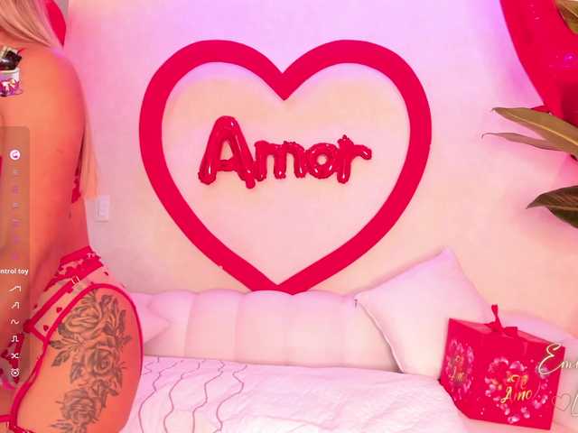 EmilyLeah live cam on BongaCams