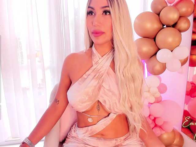 EmilyLeah live cam on BongaCams