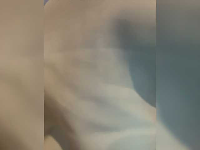 EmilyLeah — live female cam